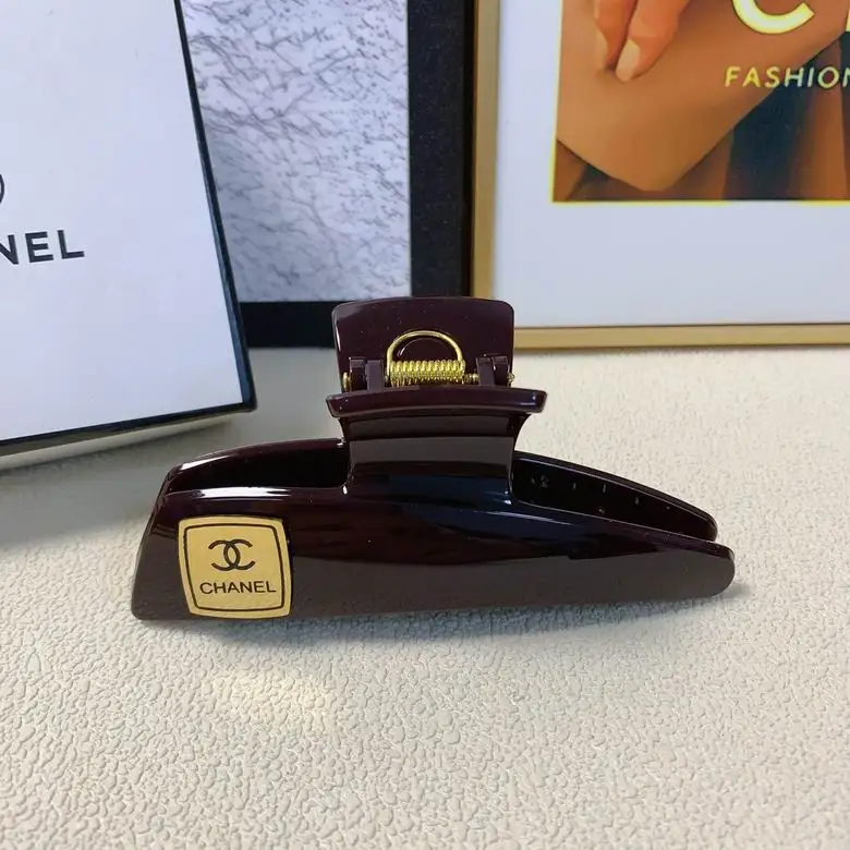 Chanel Hair Grab Clip  (3)
